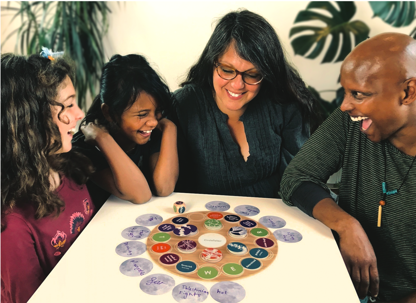 CircleTales – wholesale Board game – CircleTales the Adventure Storytelling Game9