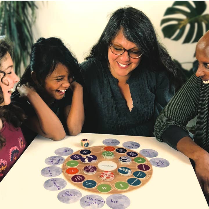 CircleTales – wholesale Board game – CircleTales the Adventure Storytelling Game9