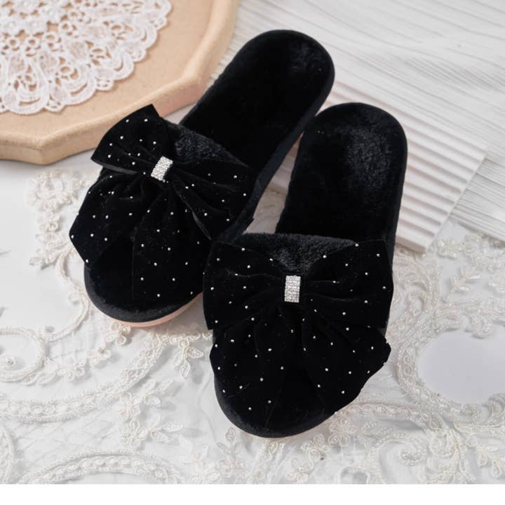 PEACH ACCESSORIES – wholesale Slippers – Women's – Soft Bow Slippers with Sparkle Detail in Black 19562