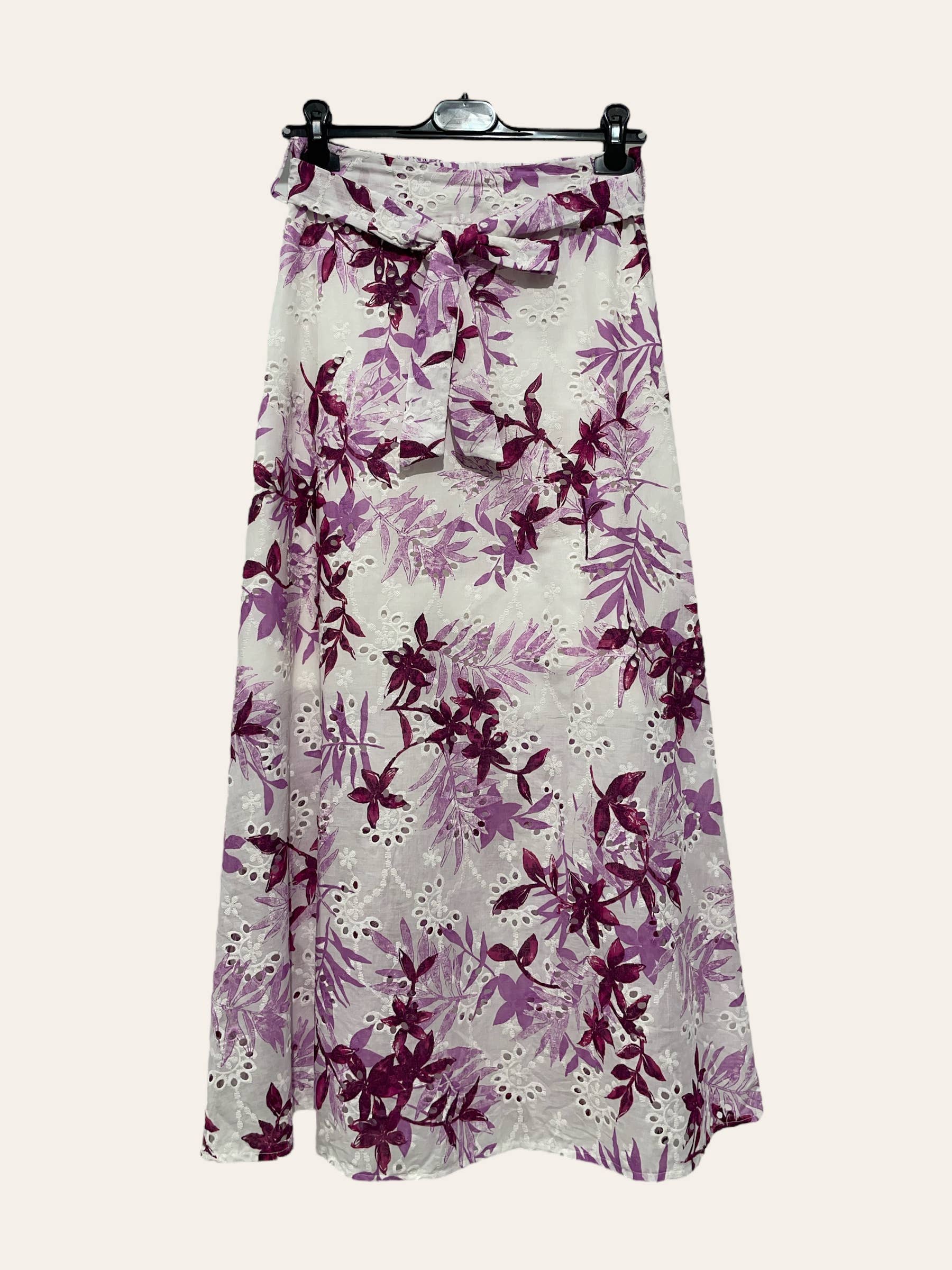 Nota bene - Wholesale Skirt - Women's - Long printed skirt with eyelet embroidery1