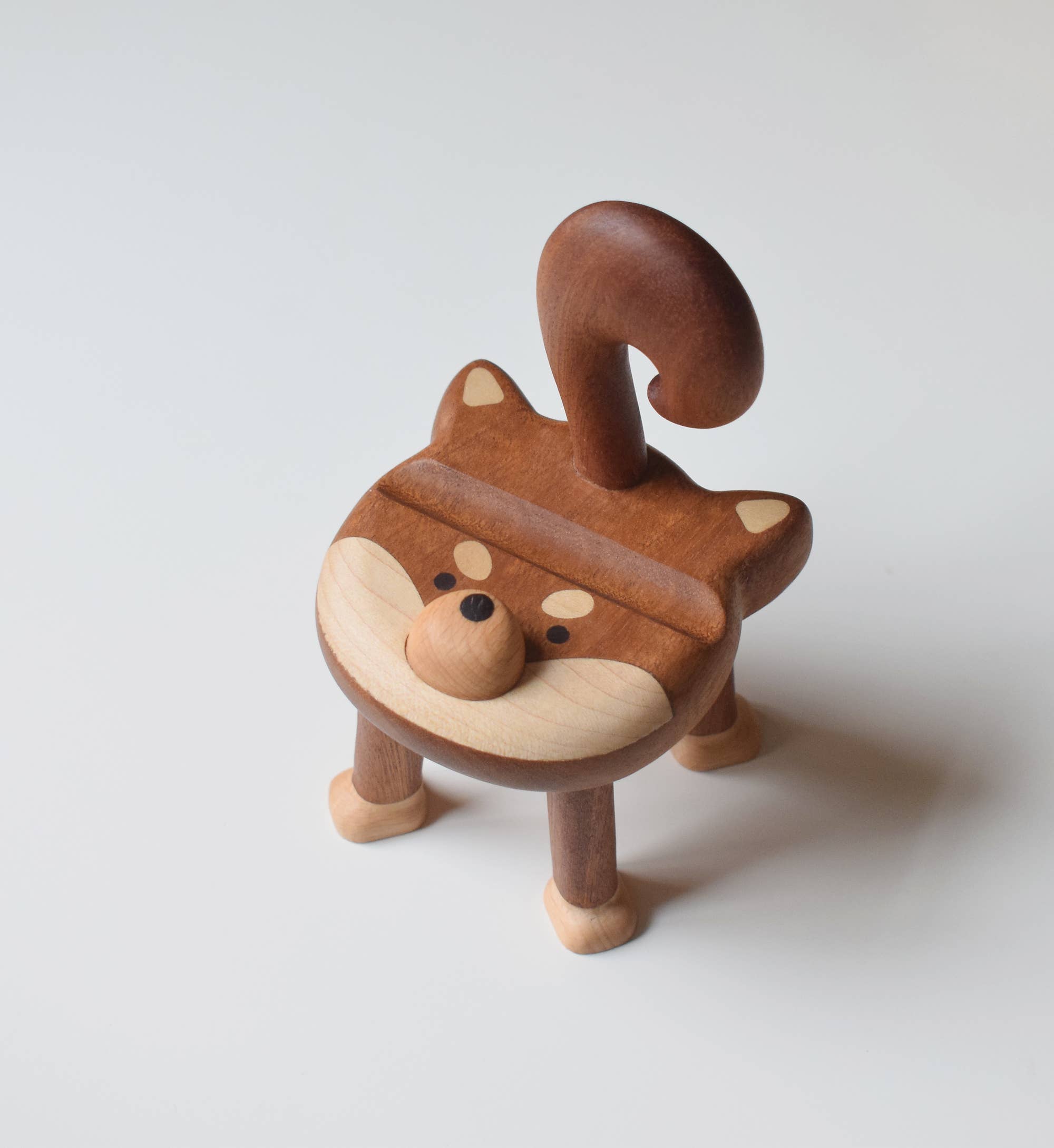 Senser Woodcraft - Wholesale Phone/tablet stand - Shiba Inu Wooden Phone Stand - Cute Desk Accessory Holder