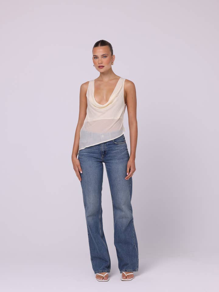 Reina Topp Neutral för wholesale av Isabelle Quinn