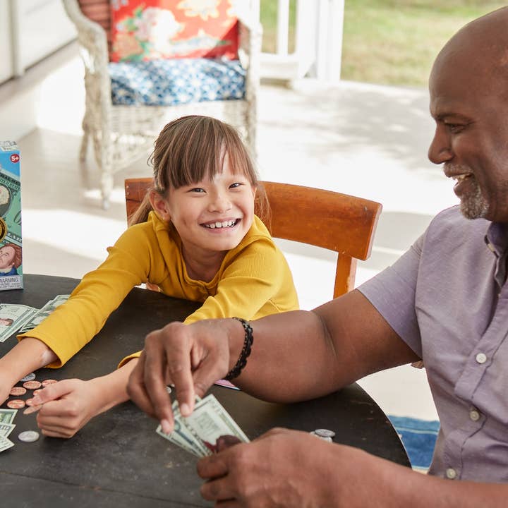 eeBoo - Wholesale Card Game - Making Change Game3