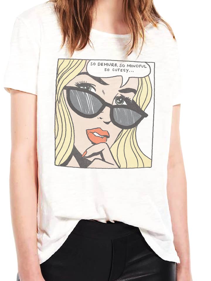 T-SHIRT DE ÓCULOS DE SOL DEMURE por atacado de Prince Peter Collection