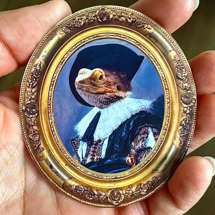 Bearded Dragon cav. frame portrait vinyl sticker tank decor for wholesale by Flying Fawn Studio