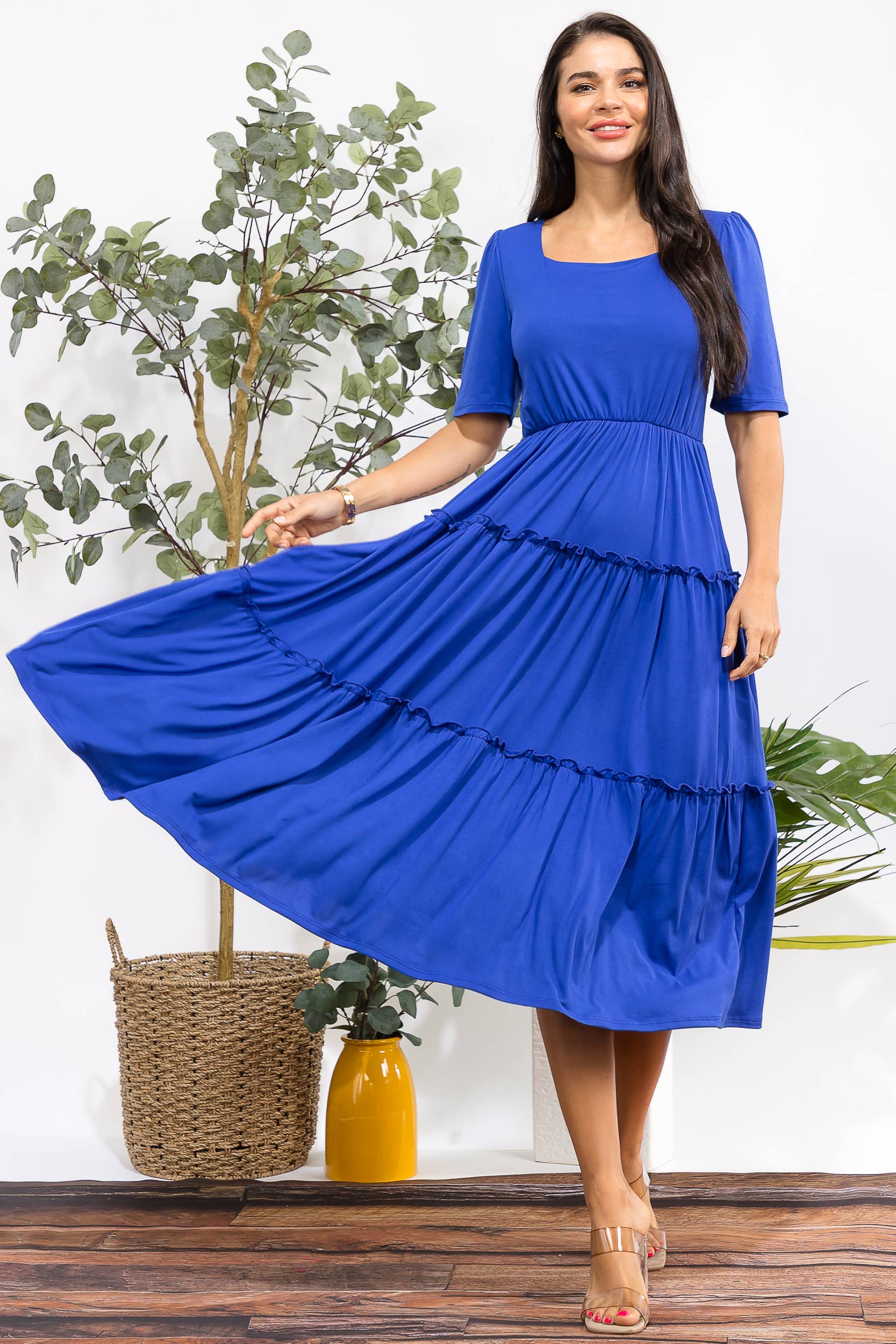 H&H Fashion Inc. – Großhandel Kleid – Damen – JR778X-S Plus Size Stufen-Midikleid mit quadratischem Ausschnitt9