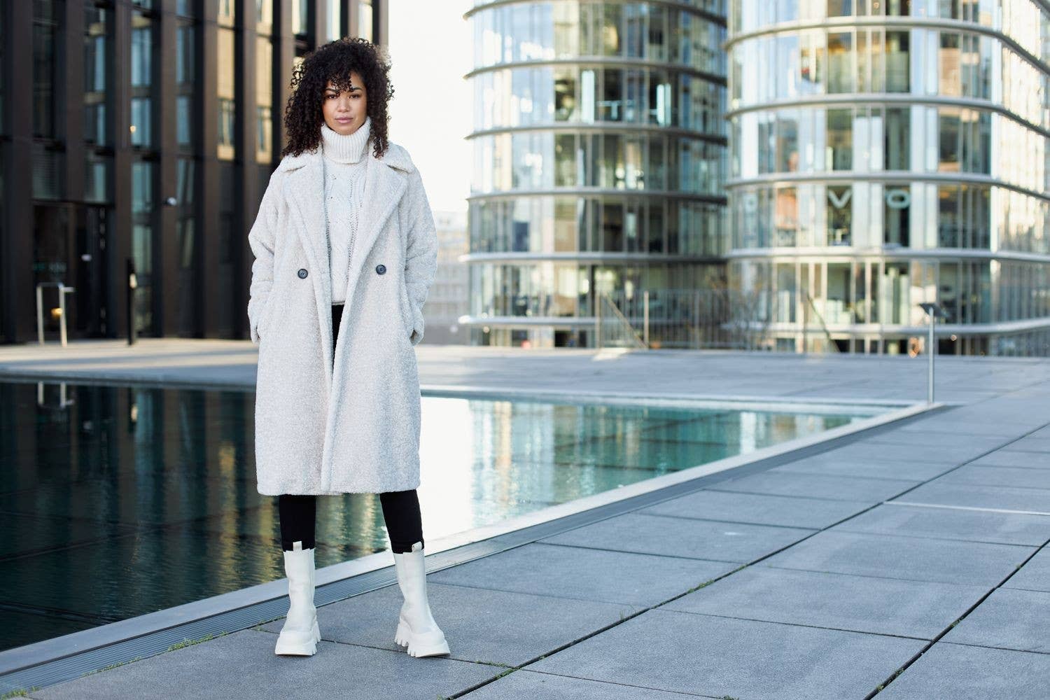 Ricano - Wholesale Fur/Faux Fur Coat - Women's - Alba women's faux fur coat2