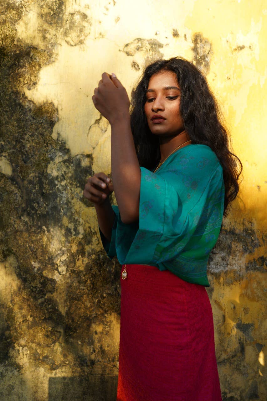 Annahmol - Wholesale Blouse - Women's - Vintage Silk Kimono Top: Free Size: BEST SELLER : OOAK3