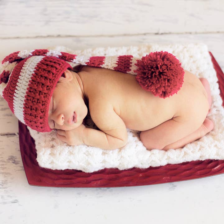 The Daisy Baby LLC – wholesale Newborn/knit hat – Baby – Red/White Pom Pom Crocheted Handmade Heirloom Baby Hat0