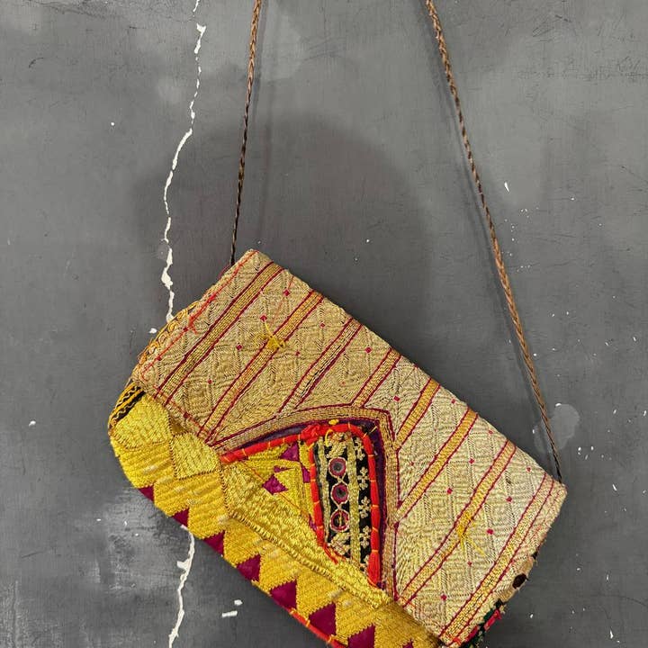 GYPSY STUDIO - Wholesale Shoulder Bag - Women's - Party Wear Beautiful Zari Work Cotton Women Shoulder Bags3