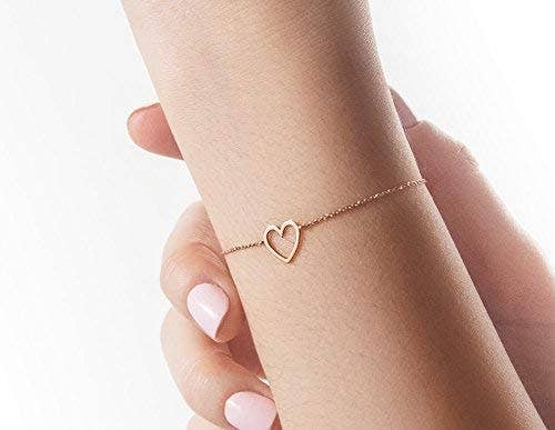 Magnifique Hearts - Wholesale Link & Chain Bracelet - Dainty Gold Heart Charm Bracelet – Adjustable Lobsterclosure5