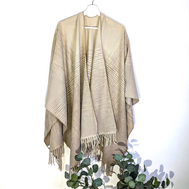 Tempest Designs – wholesale Poncho – Women's – Super soft brushed ombre effect poncho with tassels