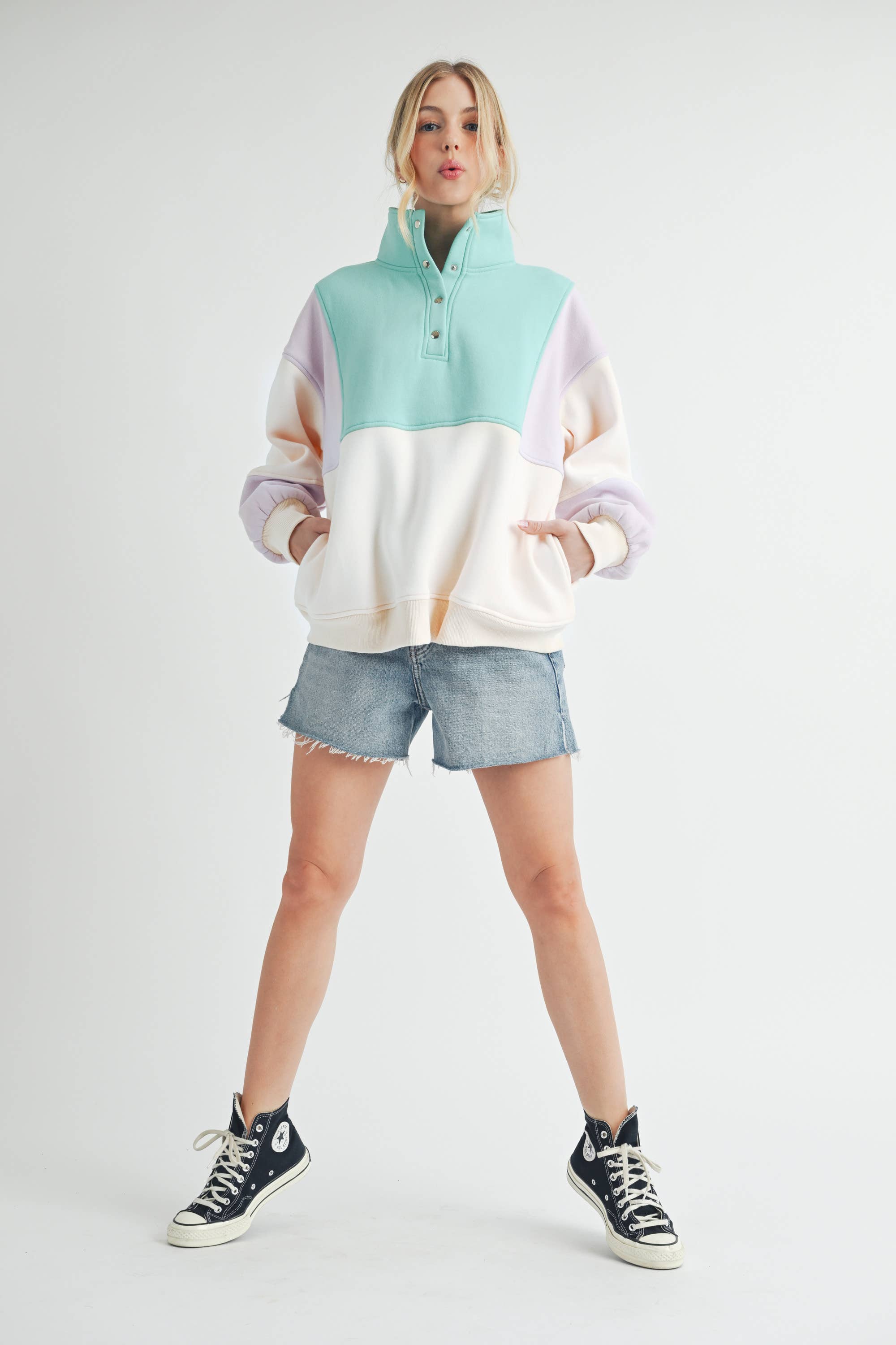 AEMI + CO – wholesale Sweatshirt - Dam – 992EK Glo colorblock-tröja med tryckknappar54