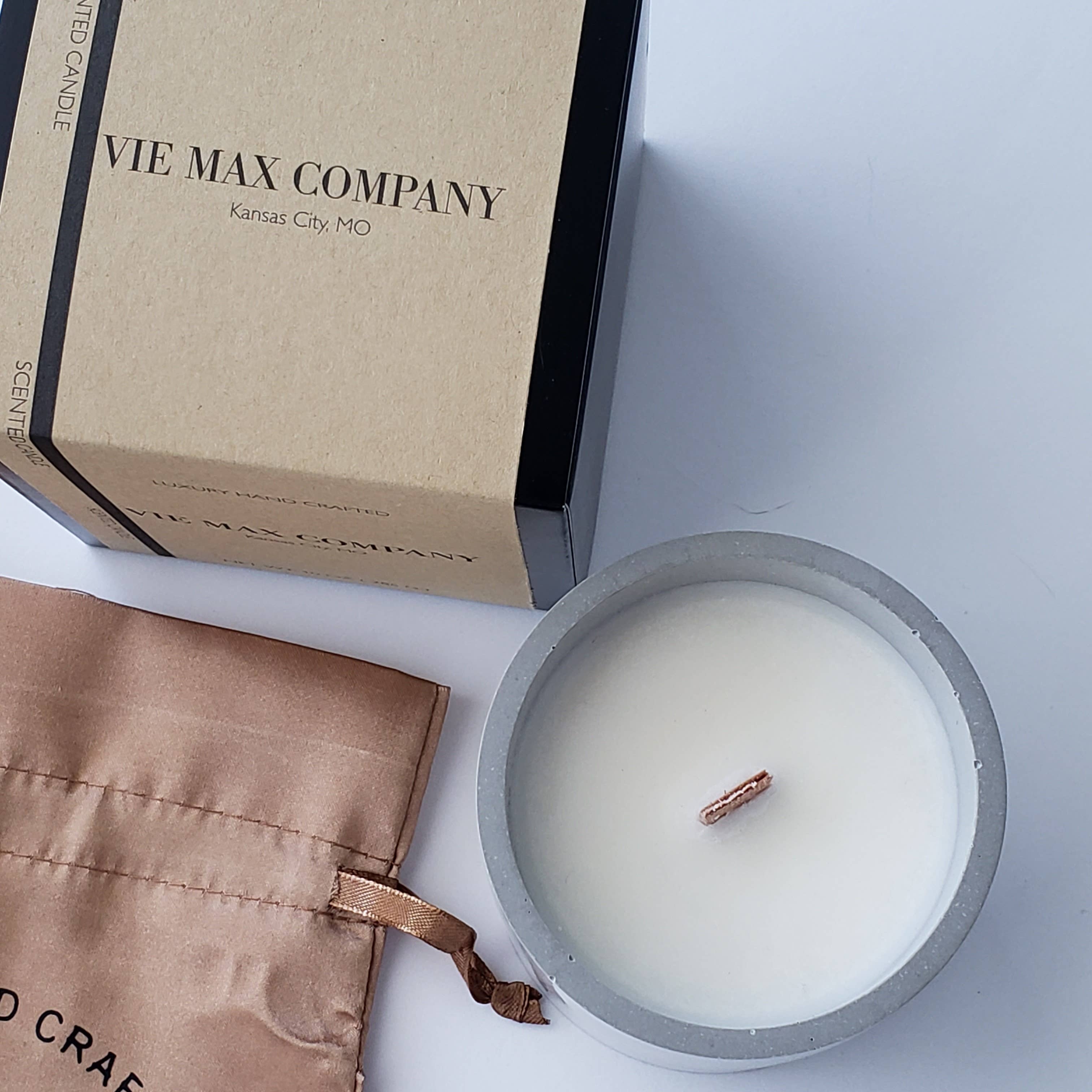 Vie Max Company – wholesale Jar/filled candle – Cement Candle - Christmas Tree2