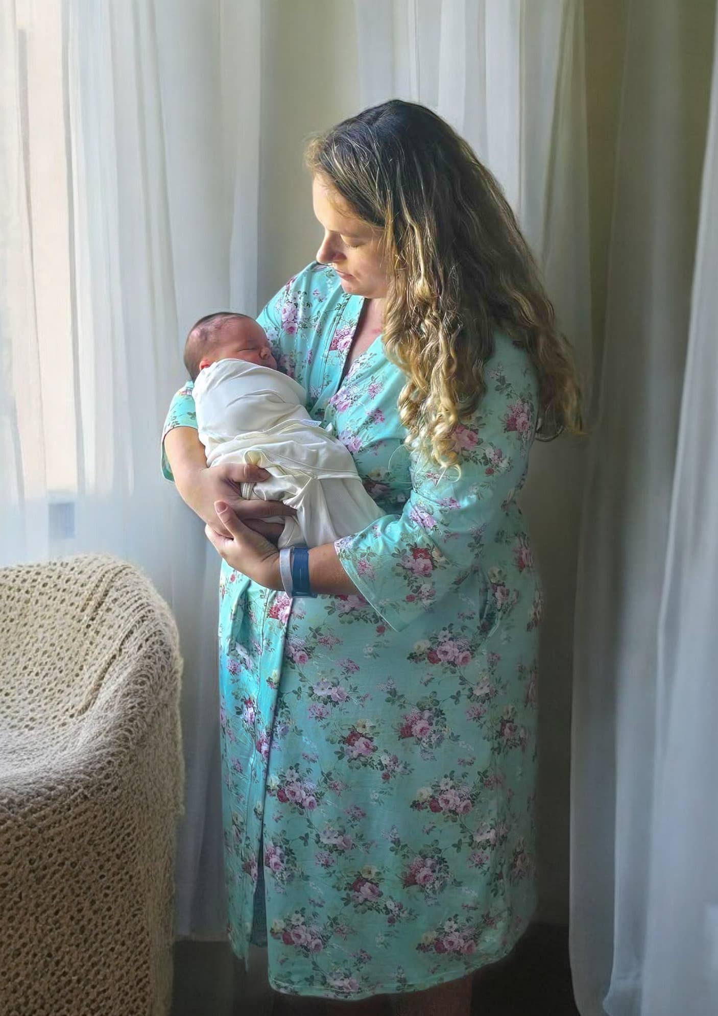 Baby in Styles - Wholesale Robe - Women's - Maternity Robe (Periwinkle’s print)6