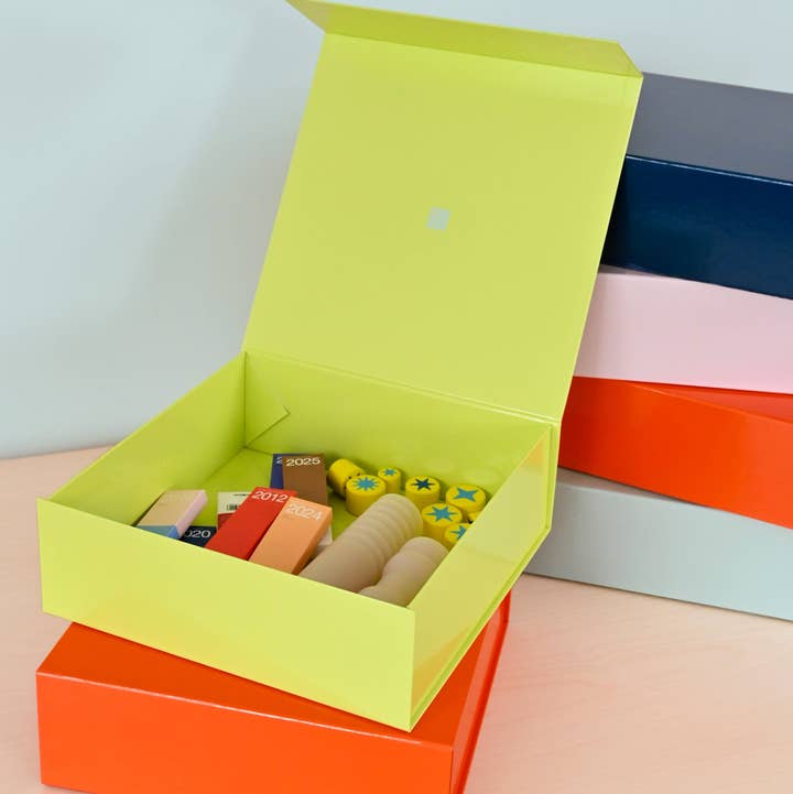 ONZE - Wholesale Gift Box - Gift Box, Organizer | Large Glossy Box 13