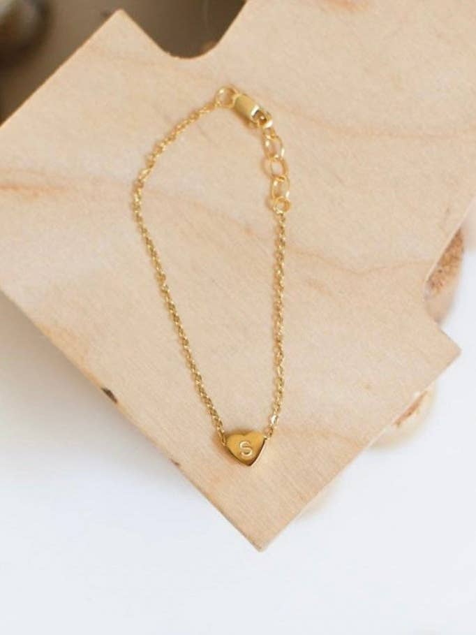Personalized Initial Heart Bracelet – 14k Gold Filled Dainty Chain for wholesale by LITTLELUNDSCO