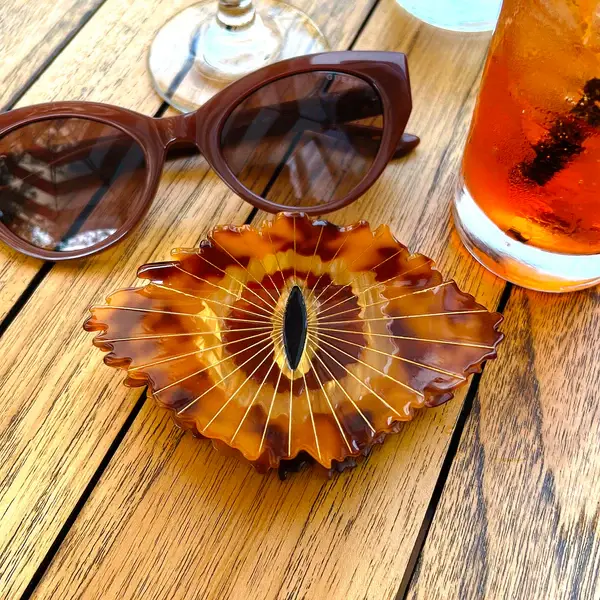 Lassoed Moon - Wholesale Hair Clip - Women's - Eye'll Be Seeing You Sauron Claw Clip2