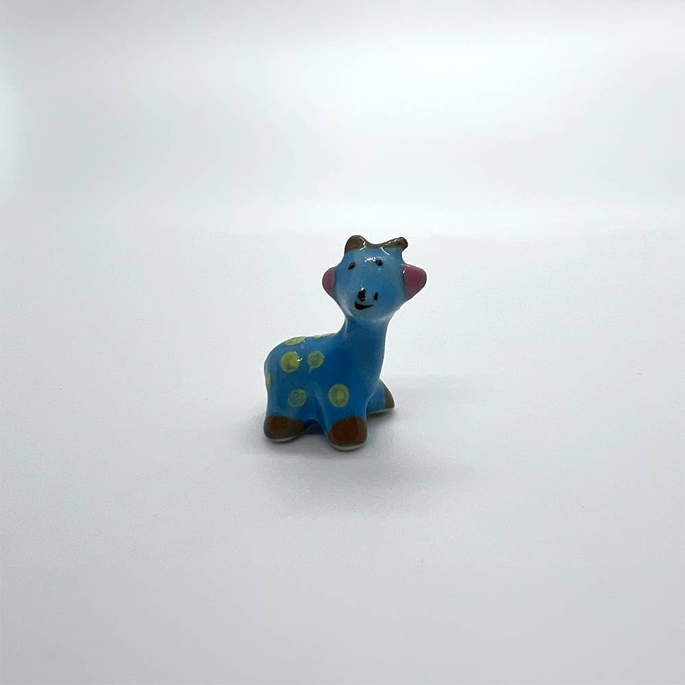 VIE - Wholesale Decorative Figurine - Mini Ceramic Figurine, Assorted Colour, Approx. 2cm70