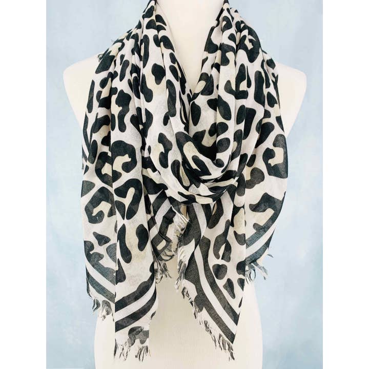 JC Sunny Fashion - Wholesale Scarf - Women's - JC021091 Brown & Black Leopard Frayed-Edge Scarf/Shawl1