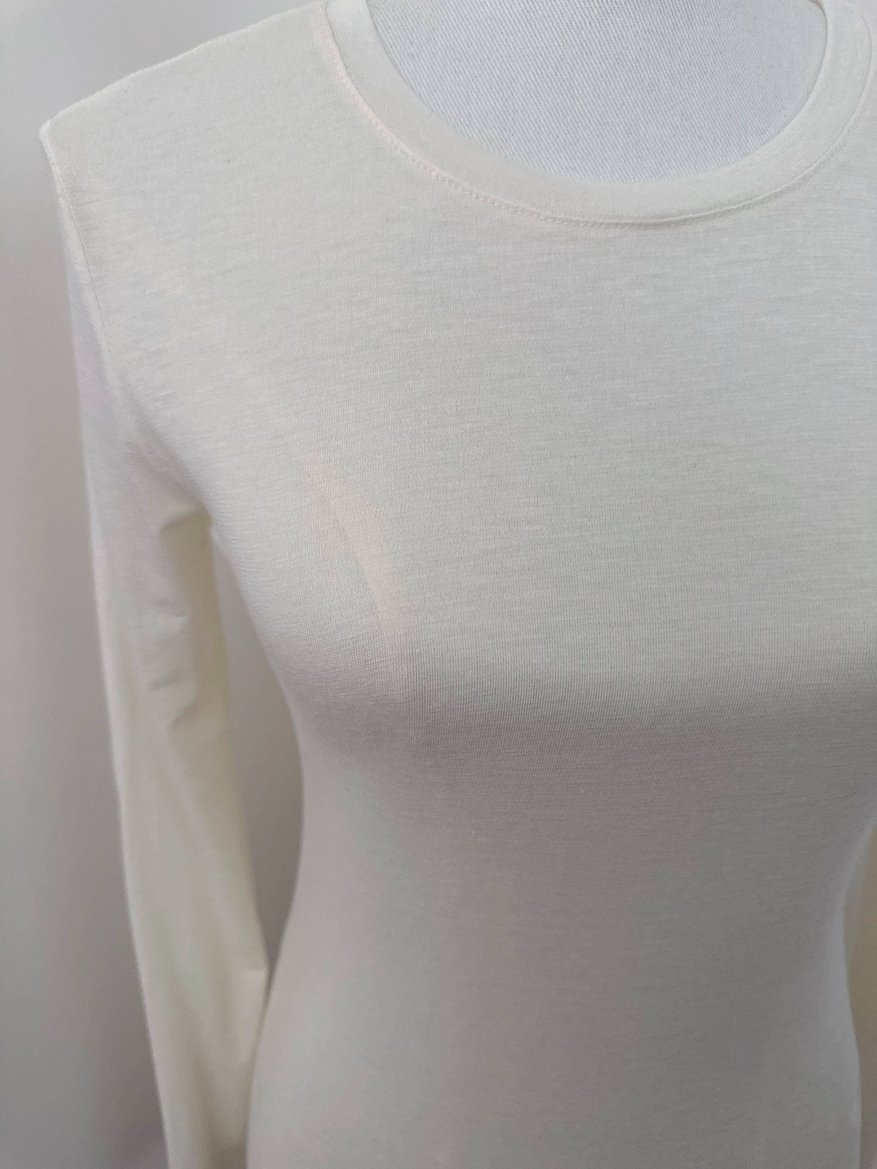 Navy Long-sleeve cashmere T-shirt with a round neckline for wholesale on Faire1