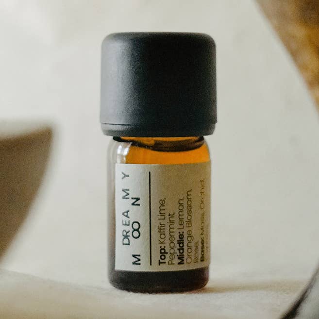 Dreamy Moon – Essential Oil Blend · 5ml for wholesale by nubes
