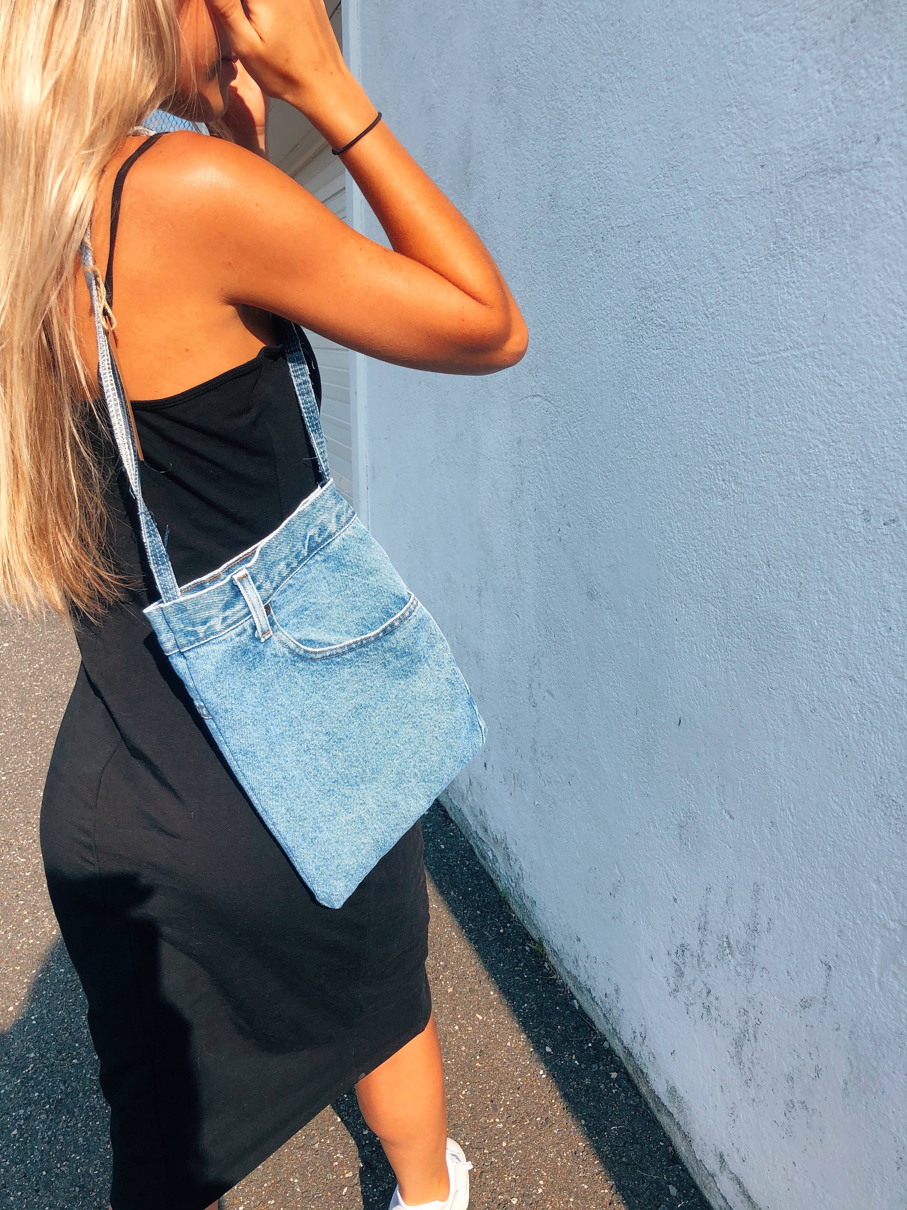 Feelin’Blue. - Wholesale Shoulder Bag - Women's - Repurposed Denim Pocket Purse11
