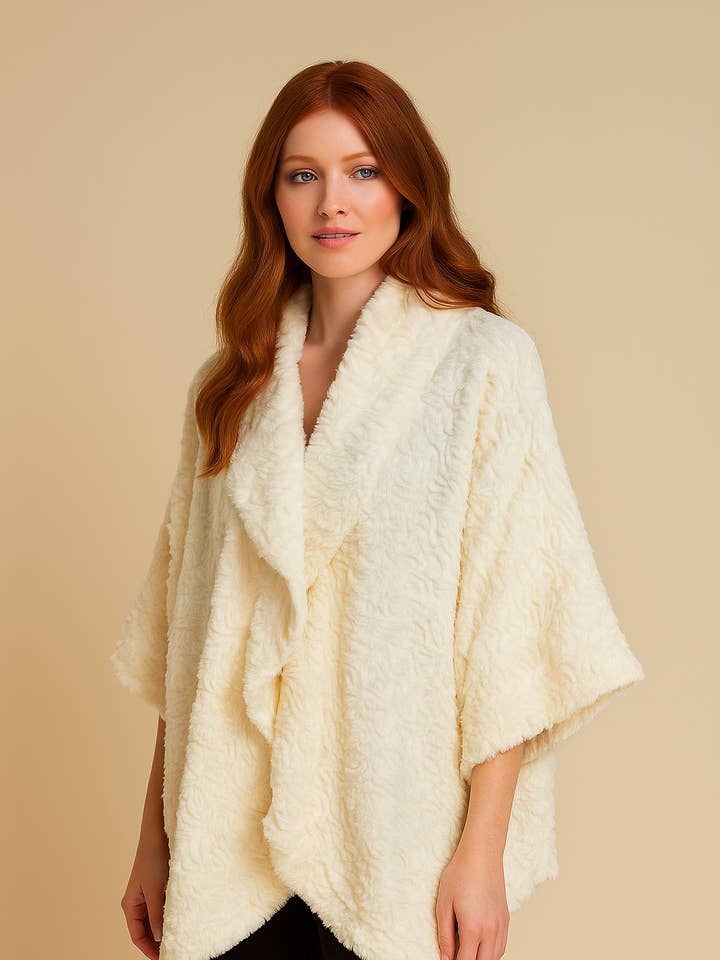 204 Cream Chic Faux Fur Cardigan for wholesale by LTX Sportswear