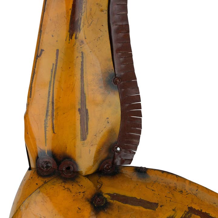 My Amigos Imports - Wholesale Outdoor Ornament/Decor - Gia the Giraffe-Metal-Yard Art-Garden Decor-23Wx7Dx28H-NEW