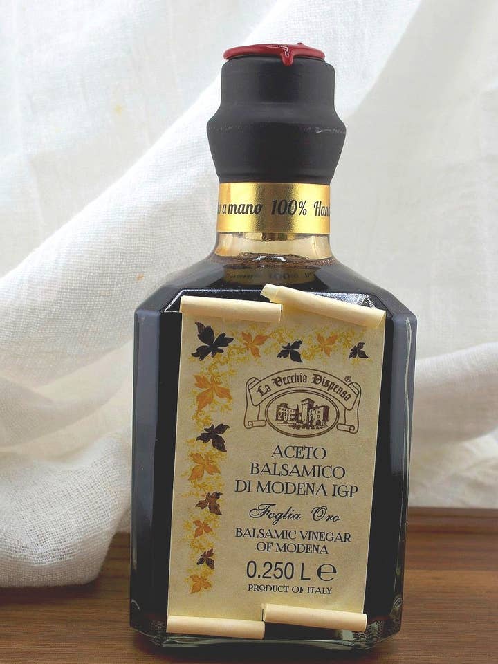 Gold Label Balsamic Vinegar for wholesale by Due Sorelle