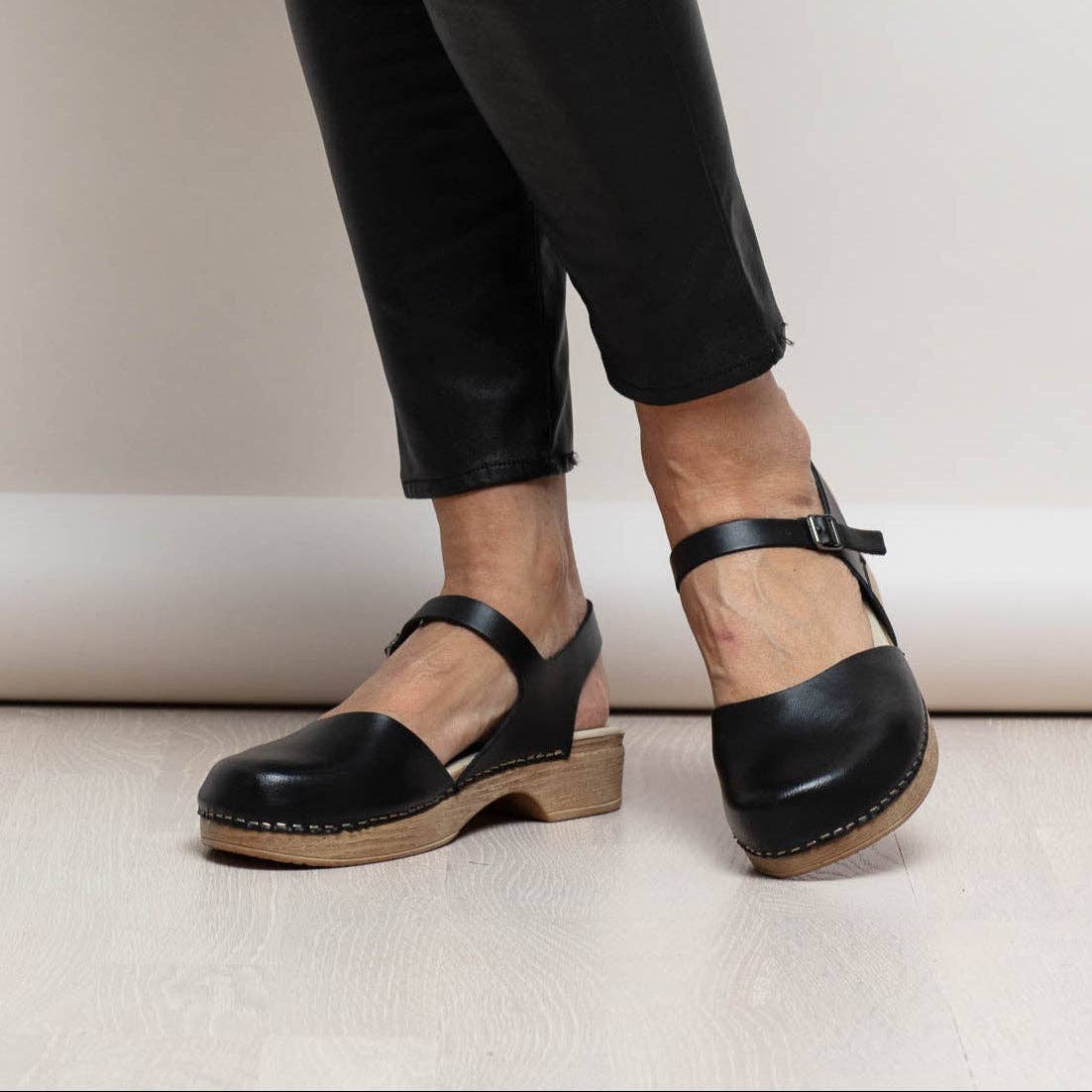 Diana Black for wholesale on Faire3