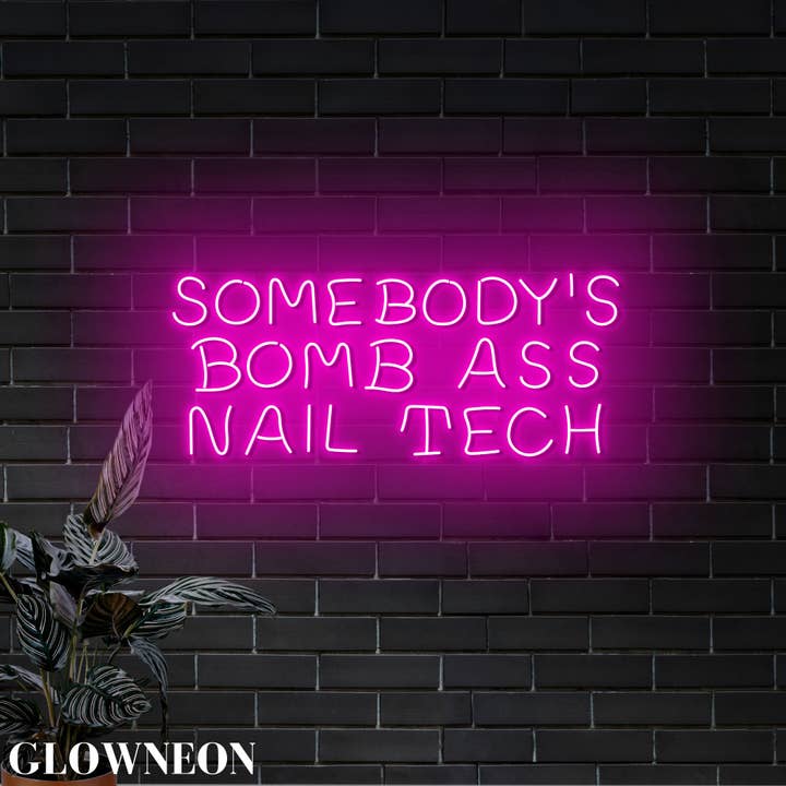 Art mural à LED de technicienne en ongles de quelqu'un, décoration de salon de manucure pour la vente par Glow Neon