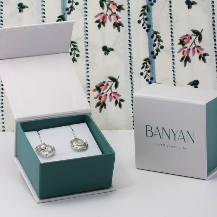 Banyan Jewellery – wholesale Dangle earrings – Handmade Calla Lily Freshwater Pearl Drop Earrings, Silver5