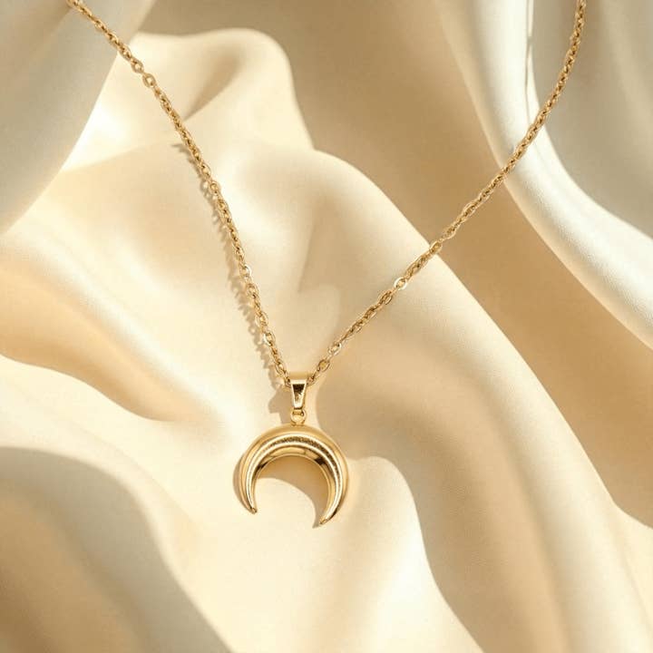 Duestelle Italia - Wholesale Pendant/Charm Necklace - Luna necklace1