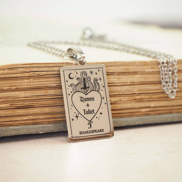 LiteraryEmporium - Wholesale Pendant/Charm Necklace - Romeo and Juliet Book Necklace4