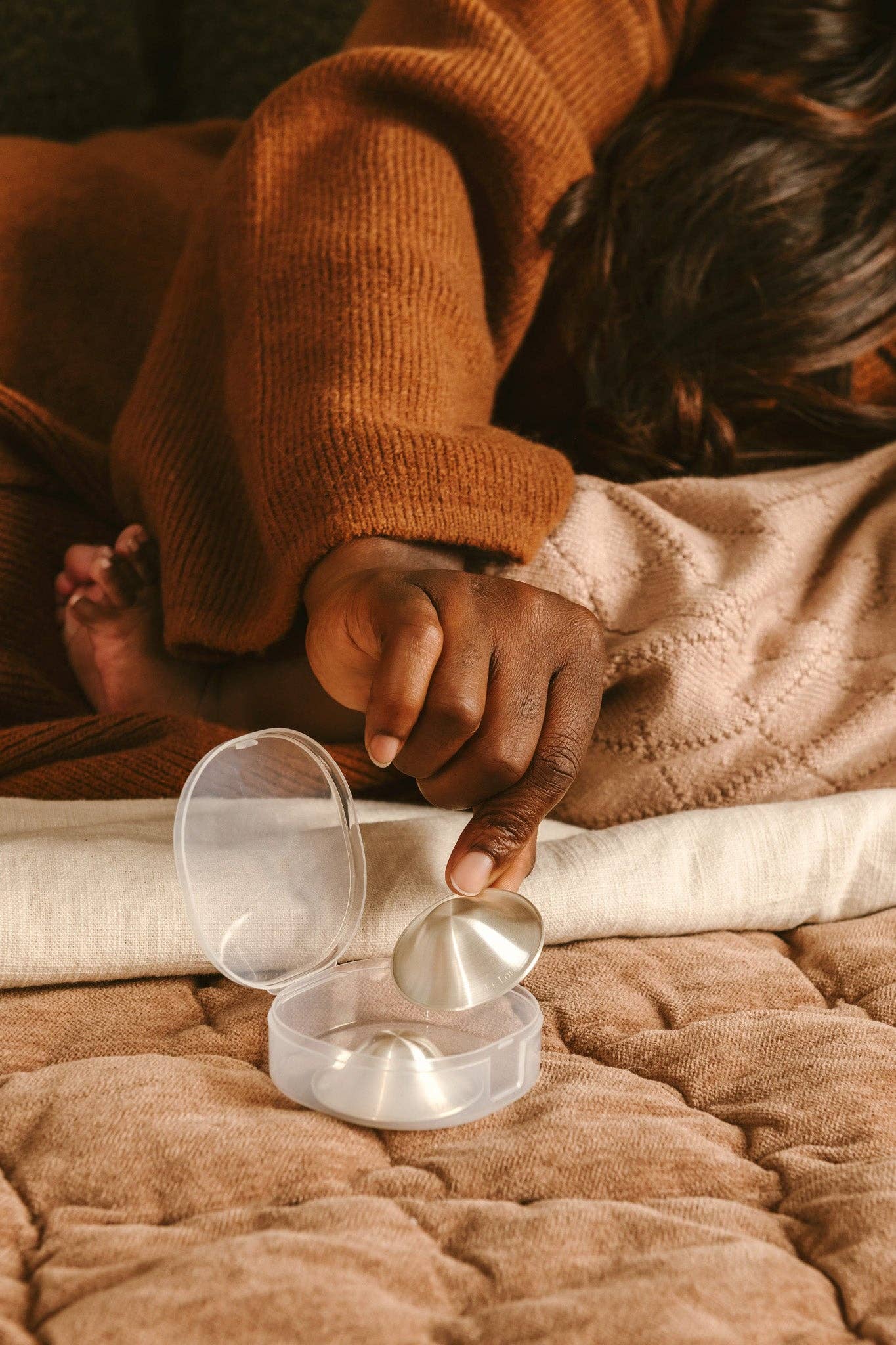 Le Lolo – wholesale Amningskudde - Mamma – 999 Silver Amningskoppar | Amning | Nybliven Mamma | Graviditet1