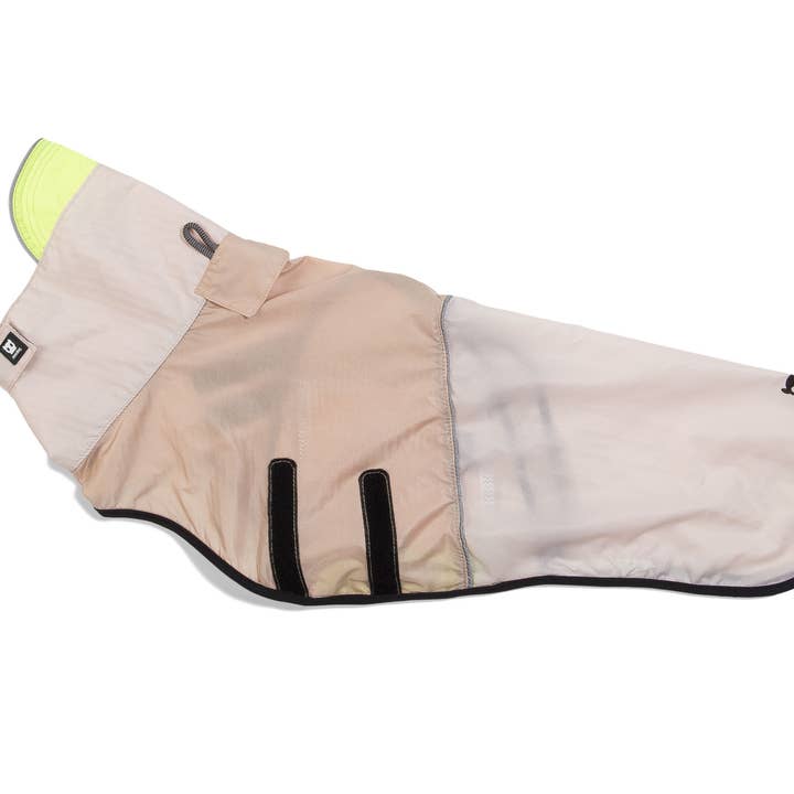 Imperméable couleur avoine pour chien pour la vente par Hundog - Official zee.dog distributor