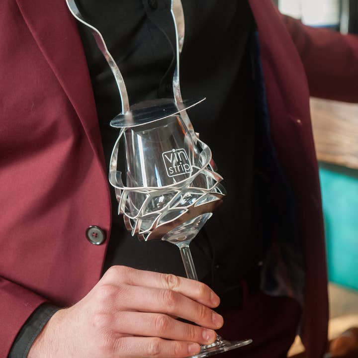 Cavaliere Interni Sas - Wholesale Wine Glass - Neck goblet holder19