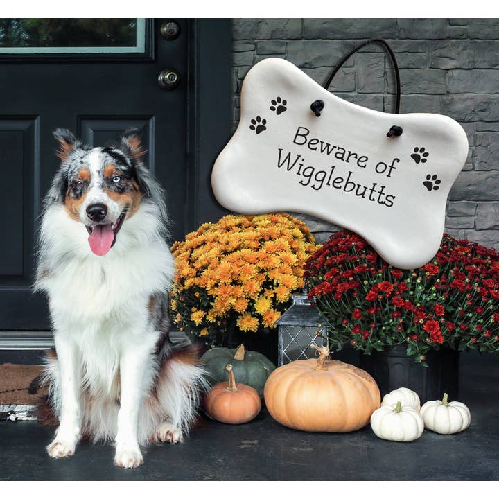 August Ceramics - Wholesale Plaque - Dog-Bone Wall Plaque: "Beware of Wigglebutts"1