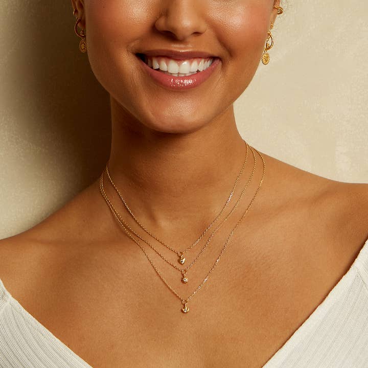 Satya Jewelry - Wholesale Pendant/Charm Necklace - Inner Light 16" White Topaz Mini Sun Pendant Necklace