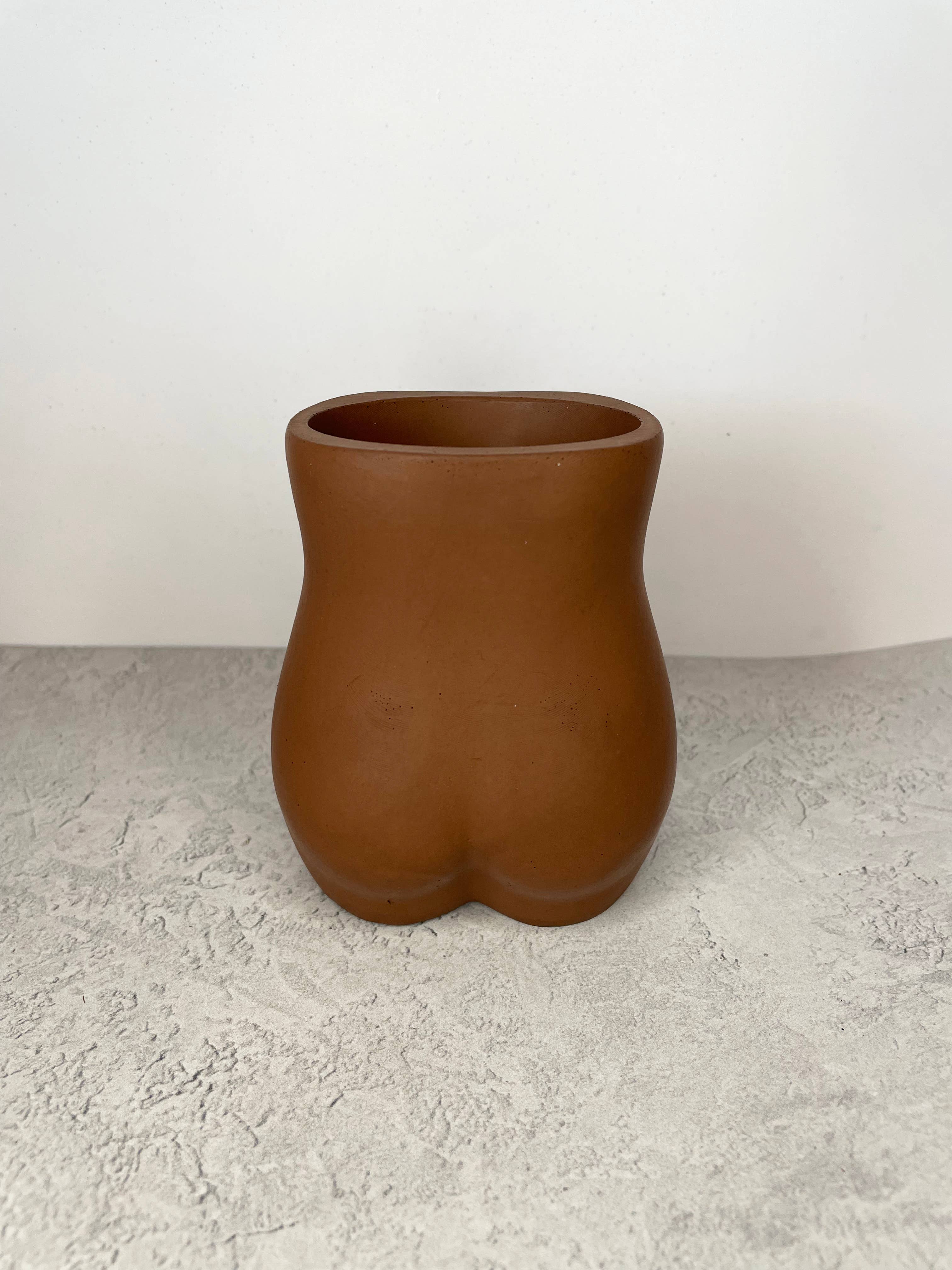 Maureen Luxe Studio – wholesale Vase – Jesmonite Body Vase Plant Pot | Naked Form Body Vase | Curvy4