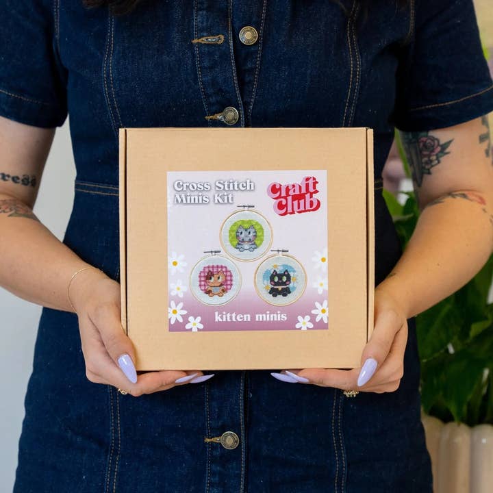 Craft Club - Wholesale Embroidery/cross-stitch supplies - KITTEN MINIS - Cross Stitch Kit1