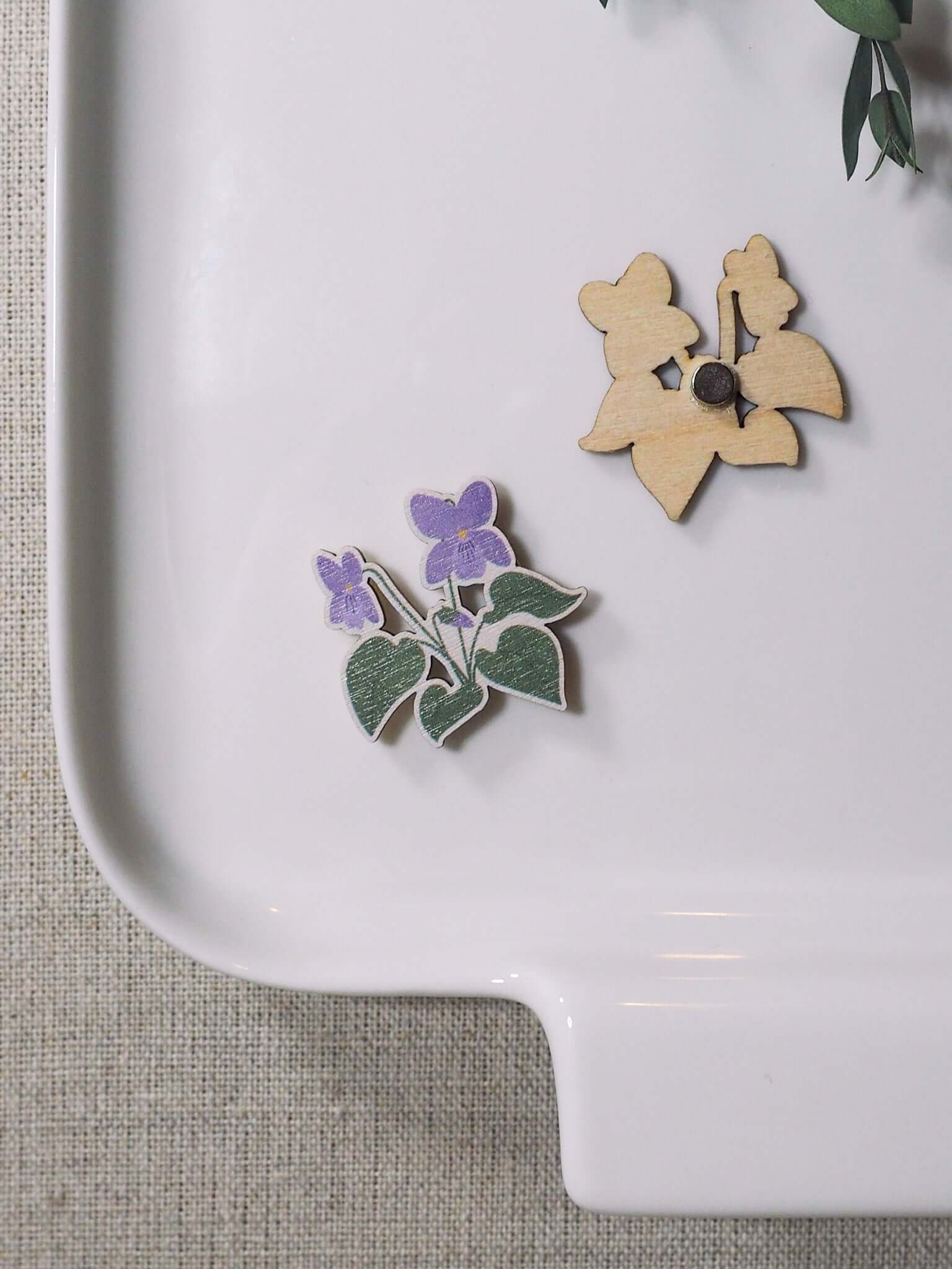 Saima Visuals Oy - Wholesale Magnet - Orvokki | Jääkaappimagneetti1