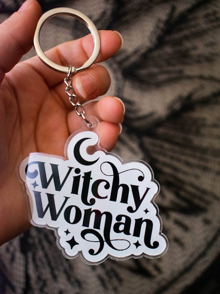Portachiavi in acrilico donna strega per la vendita all'ingrosso da parte di Eclectic Witch Prints