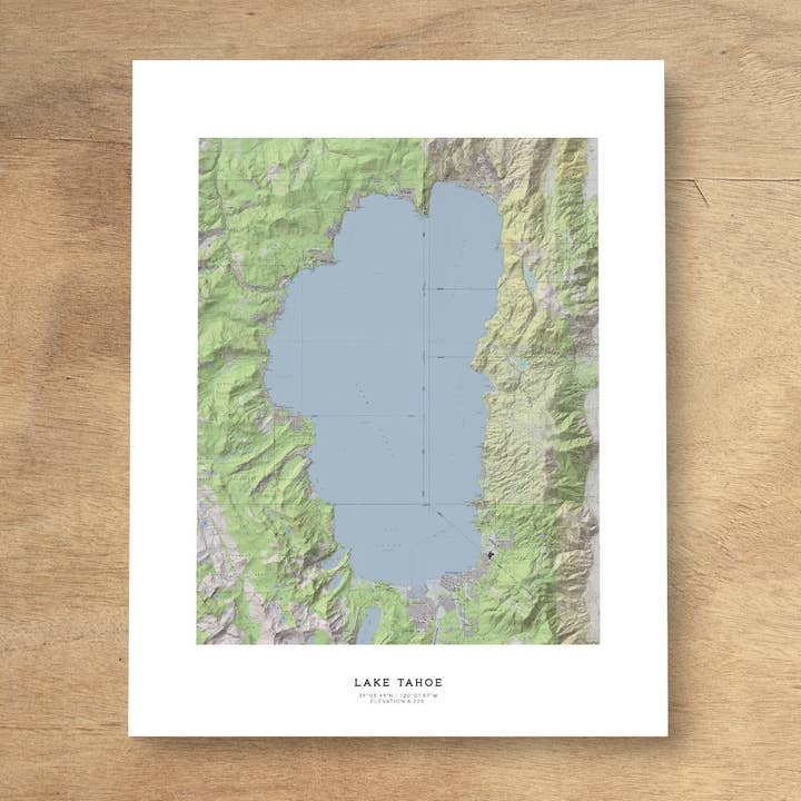 Impression d'une carte topographique en couleur de l'USGS du lac Tahoe pour la vente par Topographia Design