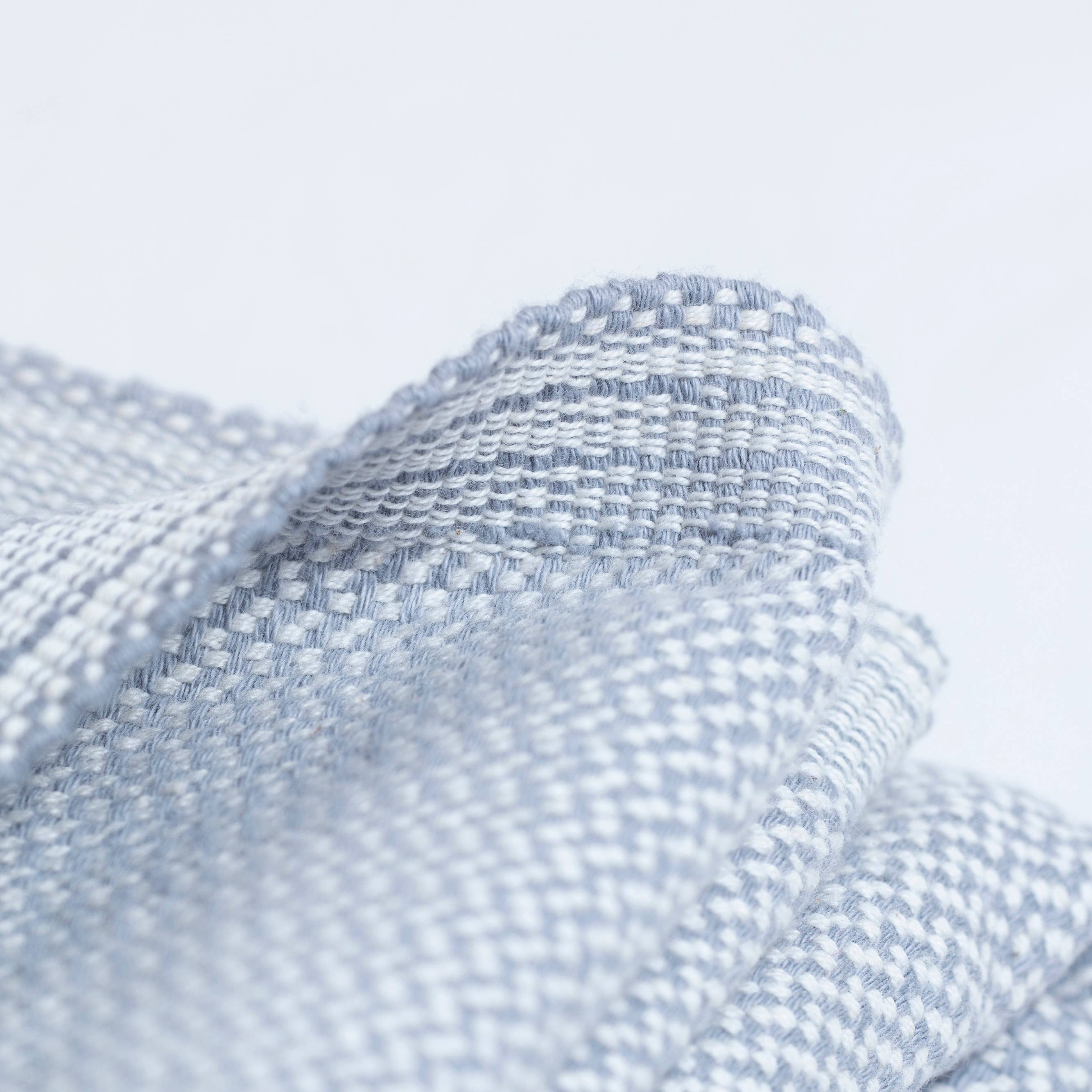 loom.ist - Wholesale Throw Blanket - Pebble Throw41