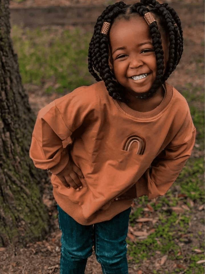 Regenbogenpullover | Rost für den Großhandel von Wolfie Kids