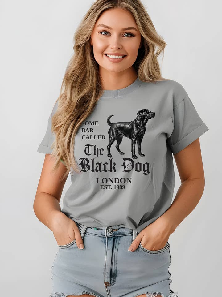 Maglietta a girocollo The Black Dog TS per la vendita all'ingrosso da parte di Lifestyle Outpost