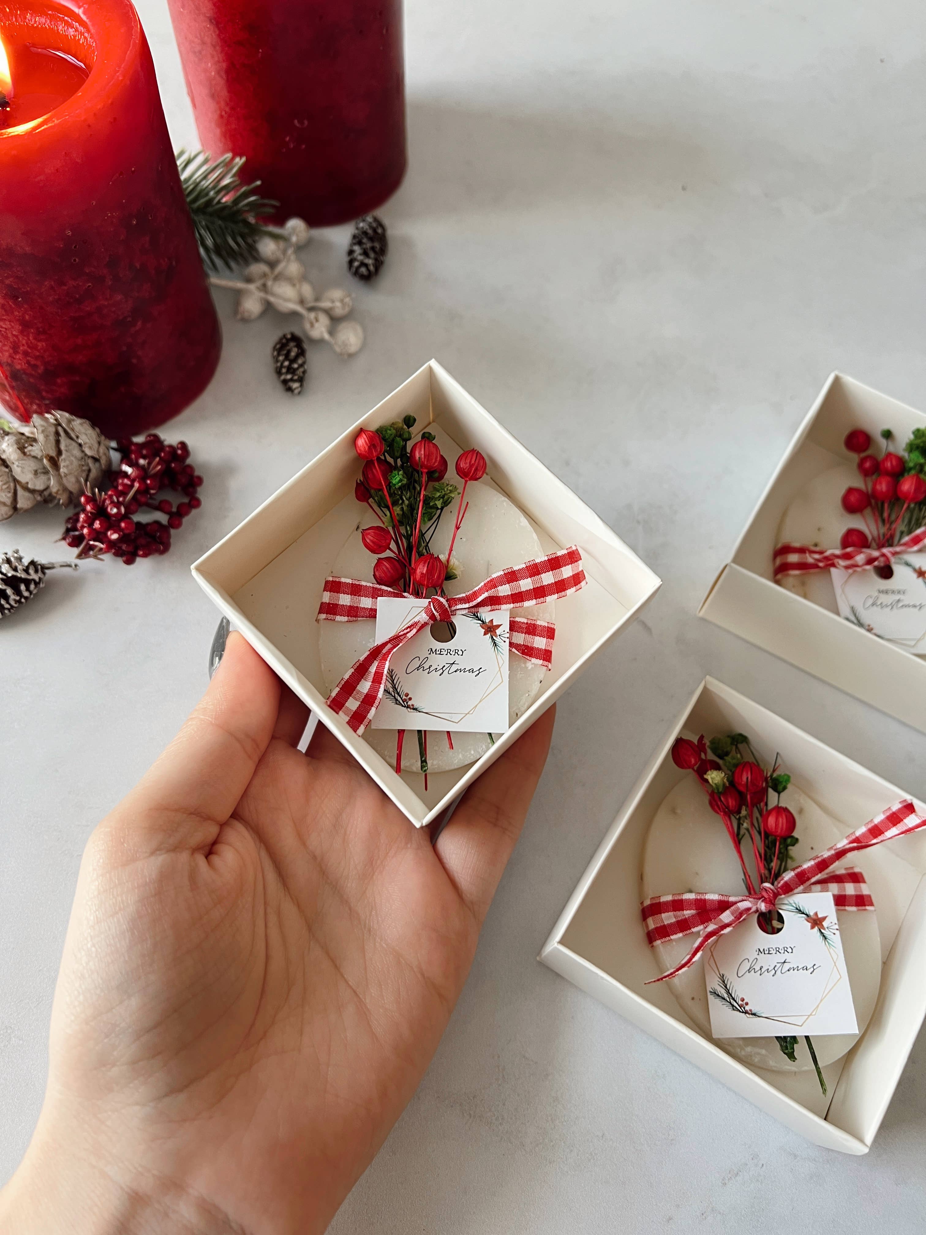 Uniq Favors - Vendita all'ingrosso Regalini per gli invitati - Sapone regalo natalizio, bomboniere personalizzate per gli ospiti2