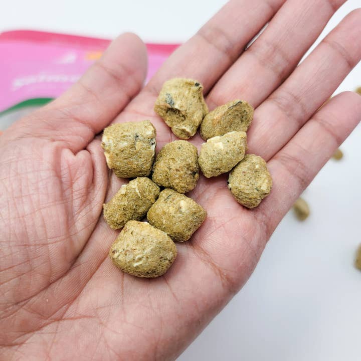 Ava's Pet Palace - Wholesale Pet Treats - Dog - Freeze Dried Dog Treats - Wild Salmon + Kale & Flax seed2